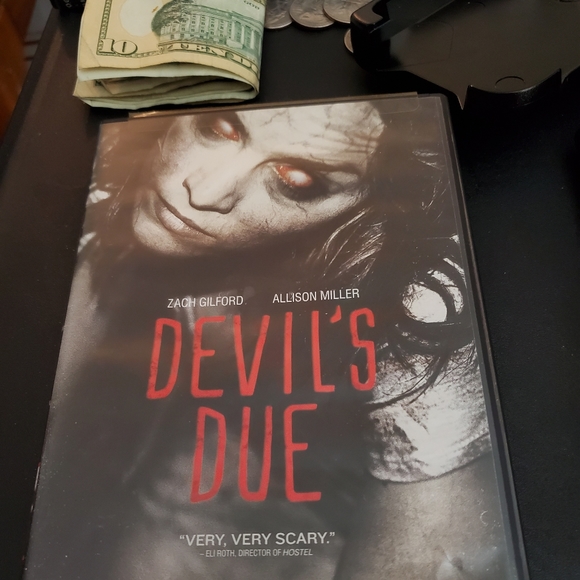 4 diffrent GENTLY used DVDs Horror movies - Picture 7 of 8